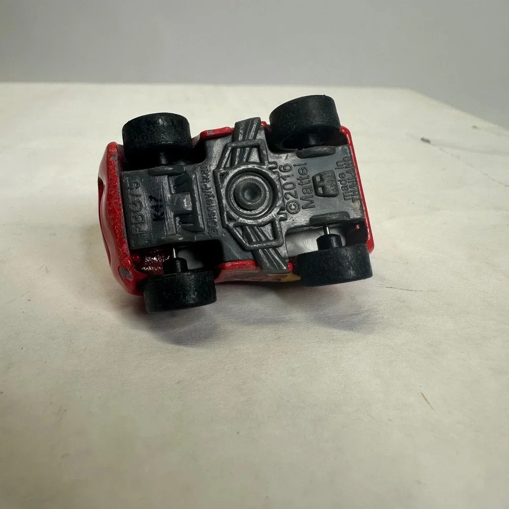 Mattel Disney Pixar Cars Lightning McQueen Mini Racer Red Rusteze 2016 Die-cast